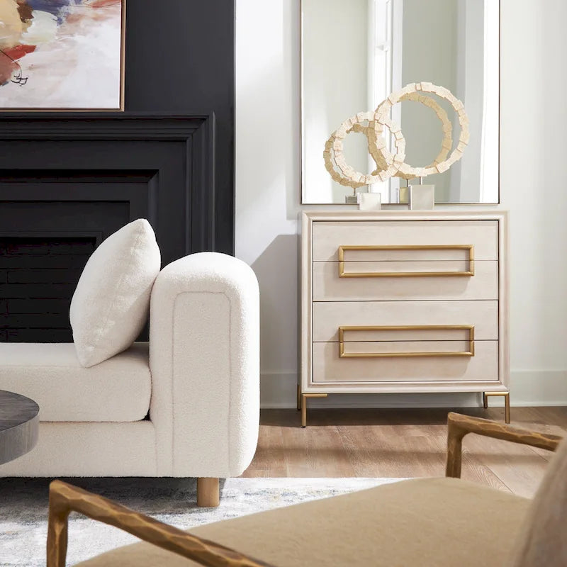 Cómoda auxiliar de madera con cuatro cajones en beige y dorado