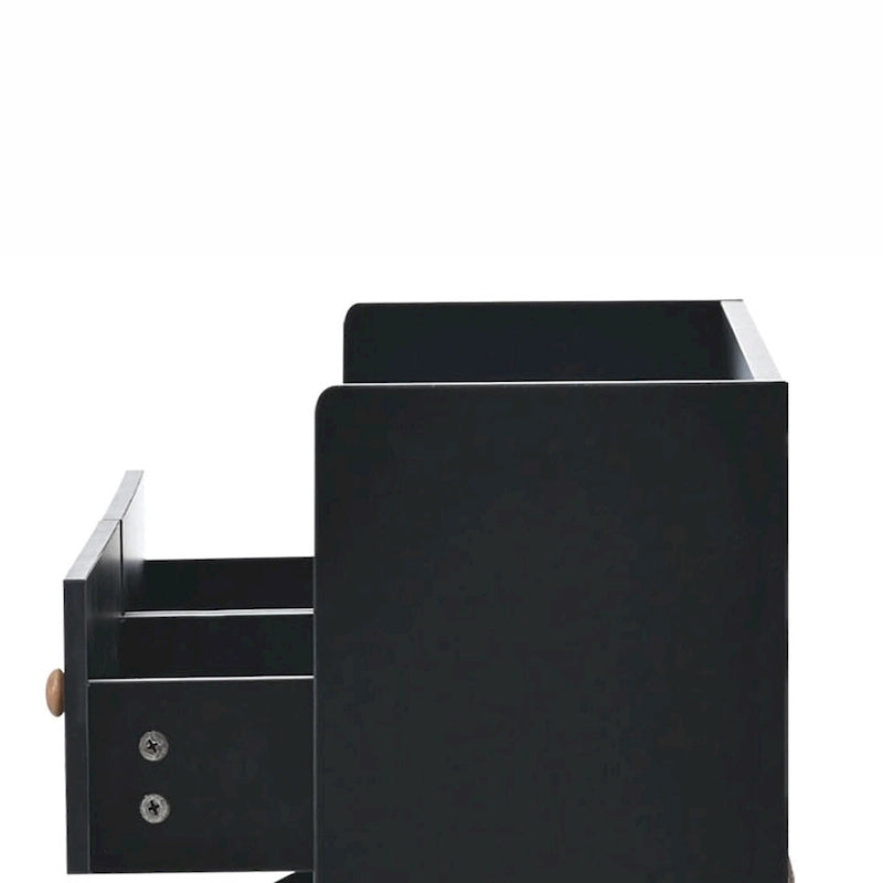Minimalistinen monikäyttöinen puinen kenkäkaappi