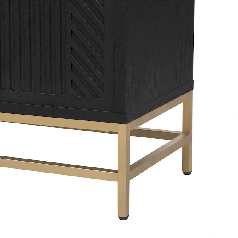 Sideboard im Retro-Stil mit verstellbaren Einlegeböden