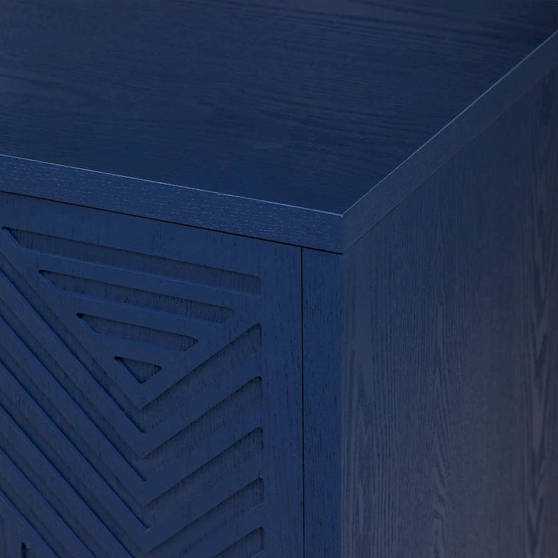 Sideboard im Retro-Stil mit verstellbaren Einlegeböden