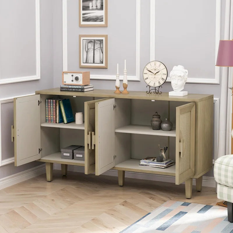 Armario vintage para ropa de cama con cuatro puertas y tiradores de media luna
