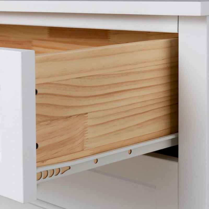 Cómoda de cajones de madera pintada con aerosol