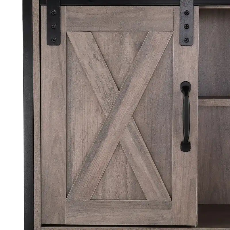 Armario de baño de MDF gris con puerta corrediza y estantes de tres niveles
