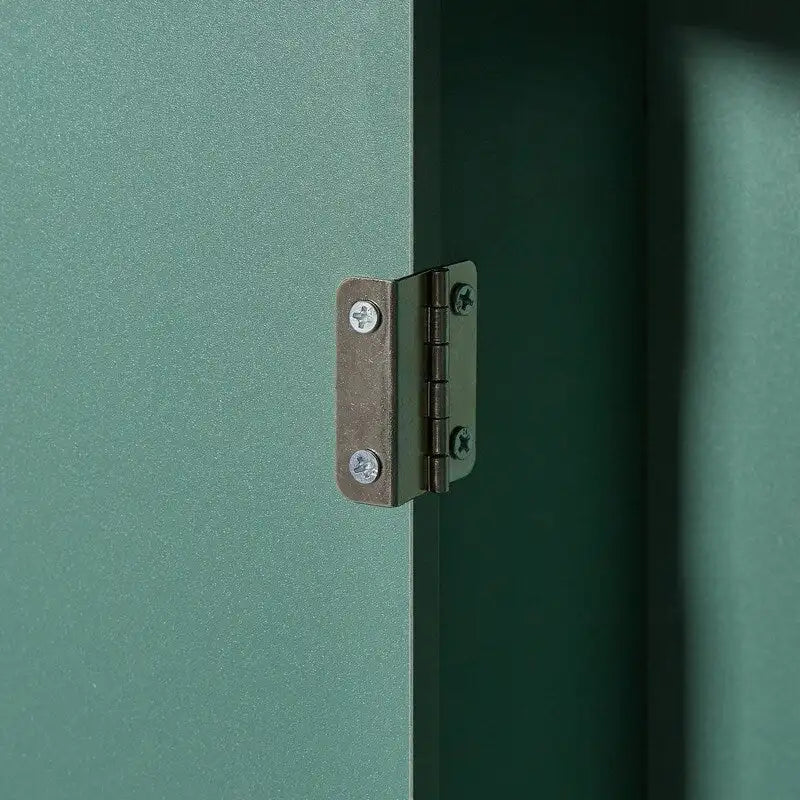 Hoher freistehender Badezimmer-Eckschrank mit Türen und verstellbaren Einlegeböden